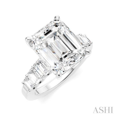 Emerald Shape Semi-Mount Diamond Engagement Ring