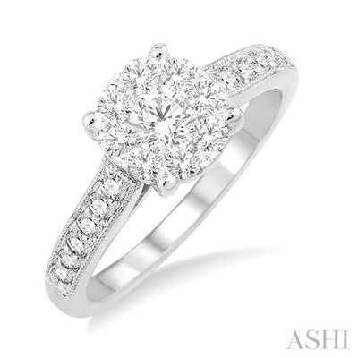 Round Shape Lovebright Essential Diamond Engagement Ring