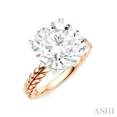 Round Shape Semi-Mount Diamond Engagement Ring