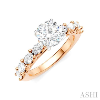 Round Shape Semi-Mount Diamond Engagement Ring