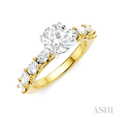 Round Shape Semi-Mount Diamond Engagement Ring
