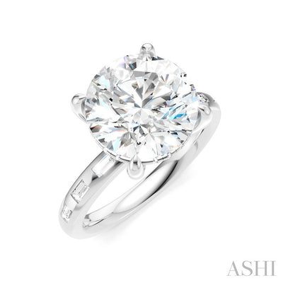 Round Shape Semi-Mount Diamond Engagement Ring