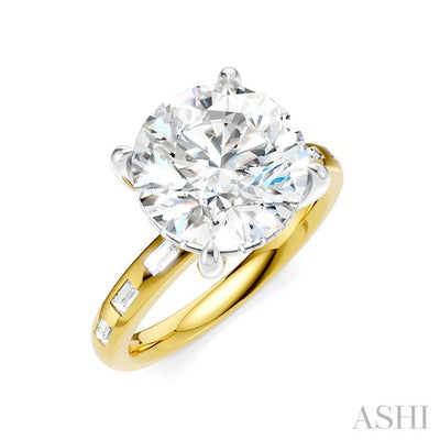 Round Shape Semi-Mount Diamond Engagement Ring