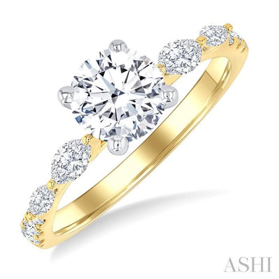 Round Shape Semi-Mount Diamond Engagement Ring