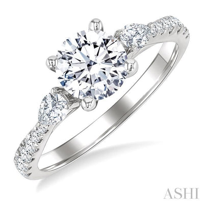 Round Shape Semi-Mount Diamond Engagement Ring