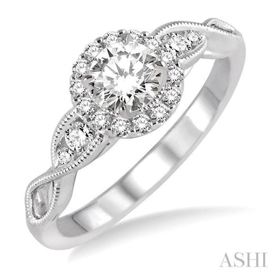 Round Shape Halo Diamond Engagement Ring