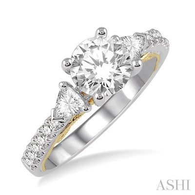 Round Shape Semi-Mount Diamond Engagement Ring