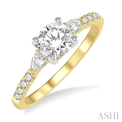 Round Shape Semi-Mount Diamond Engagement Ring