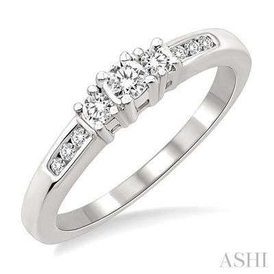 Round Shape Past Present & Future Diamond Engagement Ring