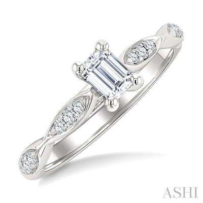 Emerald Shape Semi-Mount Diamond Engagement Ring