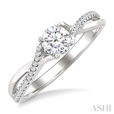 Round Shape Diamond Engagement Ring