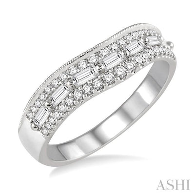 Curved Baguette Diamond Wedding Band