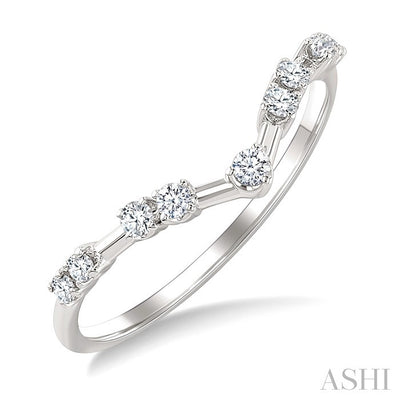 Chevron Diamond Fashion Band