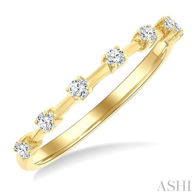 Floating Diamond Fashion Band