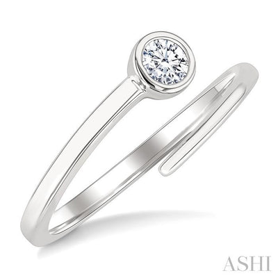 Round Shape Bezel Bypass Diamond Fashion Ring
