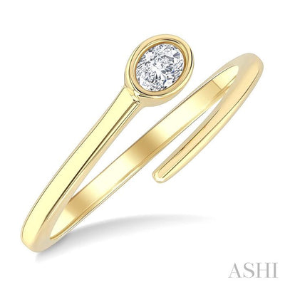 Oval Shape Bezel Bypass Diamond Fashion Ring