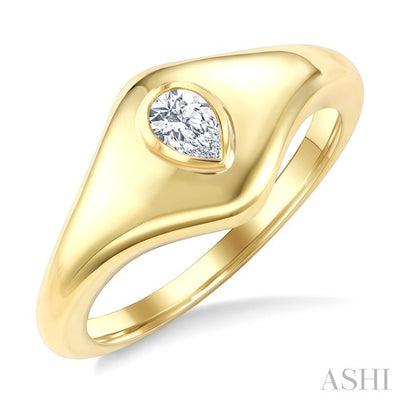 Golden Glow Pear Shape Diamond Fashion Signet Ring