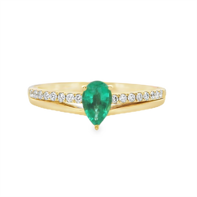 Emerald & Diamond Fashion Ring