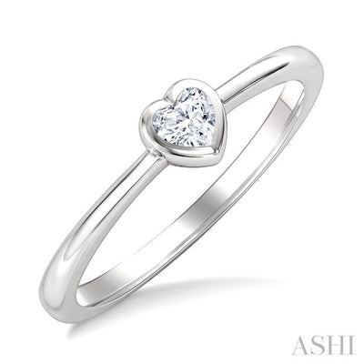 Heart Shape Bezel Set Diamond Fashion Ring