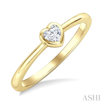 Heart Shape Bezel Set Diamond Fashion Ring