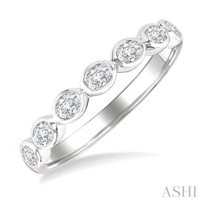 Oval Shape East-West Bezel Set Diamond Fashion Band