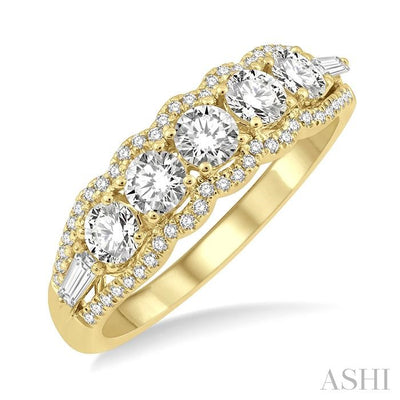 Round Shape 5 Stone Diamond Fashion Ring