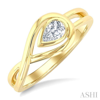 Pear Shape Diamond Fashion Ring
