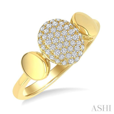 Pave-Set Oval Shape Diamond Fashion Ring