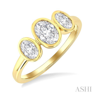 Oval Shape 3 Stone Diamond Fashion Ring