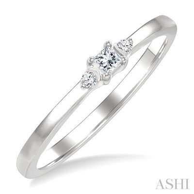Princess Shape 3 Stone Petite Diamond Ring