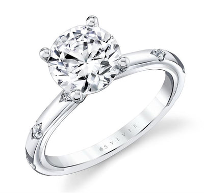 Round Diamond Engagement Ring