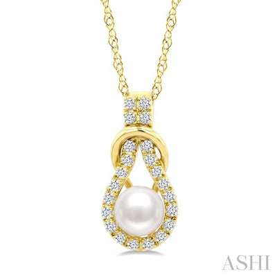 Pearl & Diamond Fashion Pendant