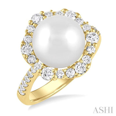 Pearl & Halo Diamond Fashion Ring