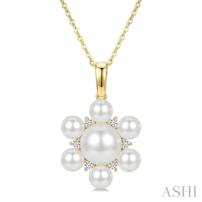 Floral Pearl & Diamond Fashion Pendant