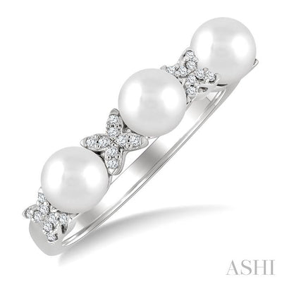 Pearl & Diamond Floral Fashion Band