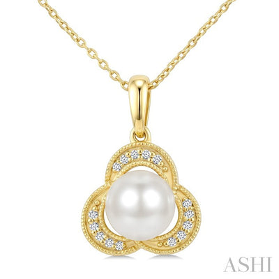 Pearl & Diamond Fashion Pendant