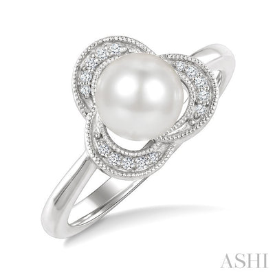Pearl & Diamond Fashion Ring