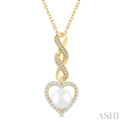 Heart Shape Pearl & Diamond Fashion Pendant
