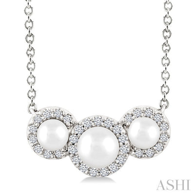 Round Shape Past Present & Future Pearl & Halo Diamond Pendant