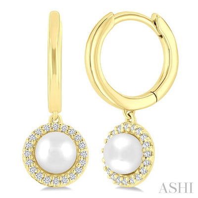Pearl & Petite Halo Diamond Huggie Fashion Earrings