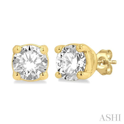 Round Shape Diamond Stud Earrings