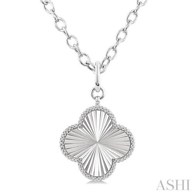 Silver Clover Fluted Medallion Diamond Pendant