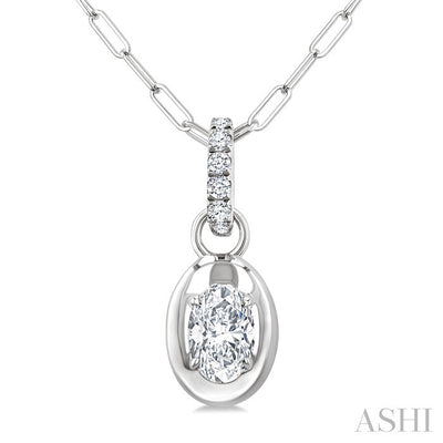 Oval Shape Paperclip Diamond Fashion Pendant
