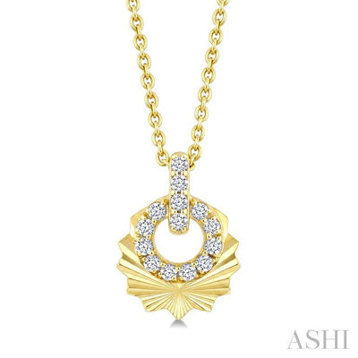 Circle Fluted Diamond Fashion Pendant