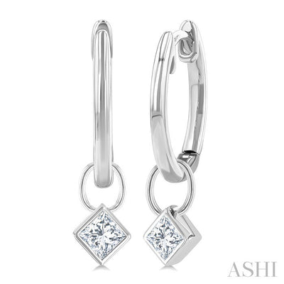 Princess Shape Bezel Set Diamond Huggie Fashion Earrings