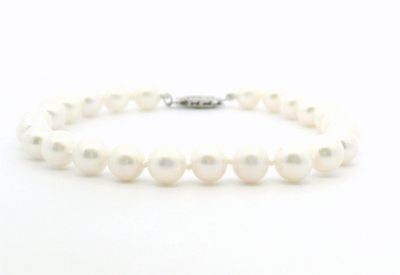 Classic Pearl Strand Bracelet