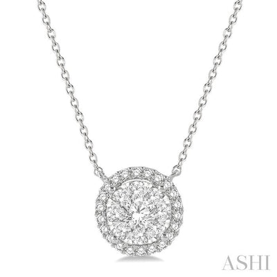 Round Shape Halo Lovebright Essential Diamond Pendant
