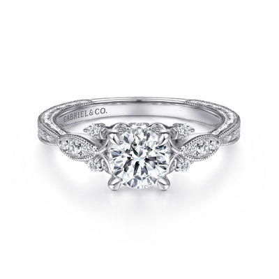 Round Diamond Engagement Ring