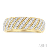 1/2 ctw Dome Shape Slanted Ribbed Pattern Round Cut Diamond Fashion Ring in 14K Yellow Gold