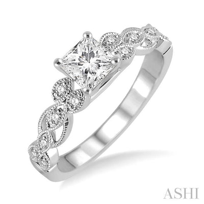 Princess Shape Diamond Engagement Ring